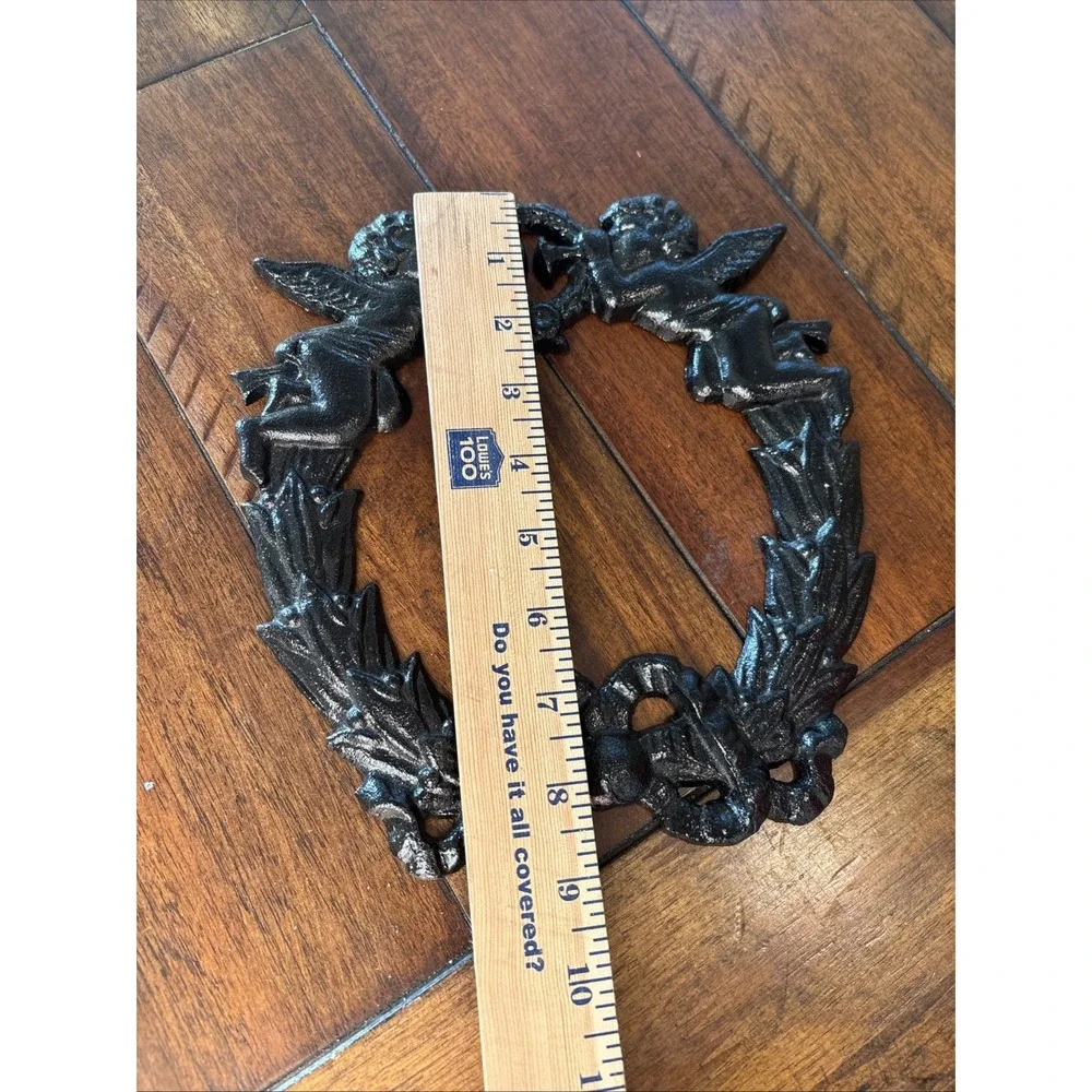Cast Iron Cherub Wreath‎ 03632